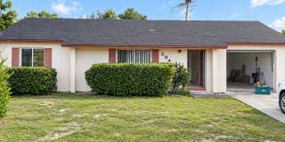 1ST MONTH FREE RENT 2 Bed 1 Bath Home with 1 Car Garage | Pet Friendly | Washer Dryer Hook Ups | Section 8 Welcome Gallery 1