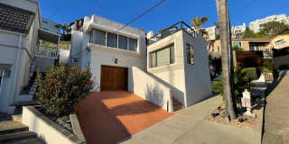 Ocean View 3-Bedroom House on Bay St. walkable to the Beach Gallery 1