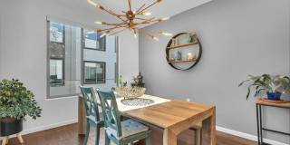 Beautiful Energy Efficient Hayward Townhome w/ Modern Updates Gallery 4