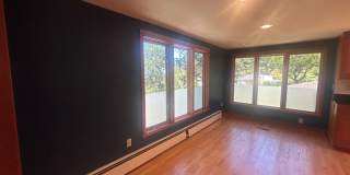 320 Sunset Dr Gallery 8