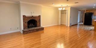 Available Now! Updated Hampton Condo w/ Garage & Laundry Gallery 1
