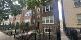 4950 North Christiana Avenue - Garden Gallery 18