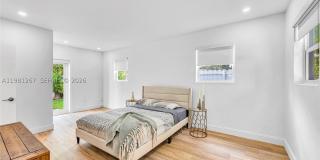 1960 NE 182nd St Gallery 15
