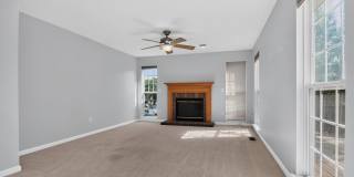 Meticulously maintained & spacious 4 Bd/2 full & 2 half bath home  Home in Dawson's Landing - Pets Welcome! Gallery 18