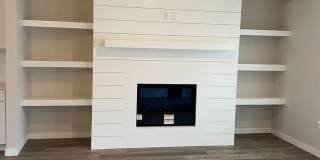 Modern 3 Bedroom, 3 Bath Townhome with 2-Car Garage! Gallery 7