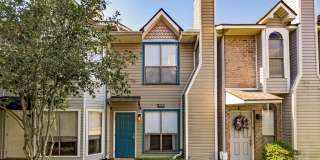 2 Bedroom Furnished Townhome off Jefferson Hwy| All Utilities Included|Community Pool| Long Term Rental Gallery 10