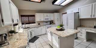 7633 W KRISTAL Way Gallery 32