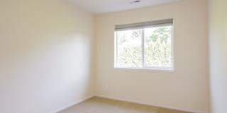 Fabulous 3 BD* 2.5 BA In Popular Arbor Reserve Townhome Community! **Minutes From Tanasbourne Shopping Center** Spectacular Location!* Gallery 17
