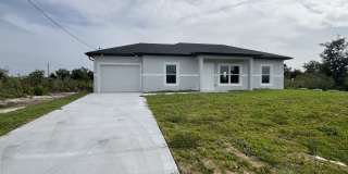 NEW CONSTRUCTION- Modern Home 3 Bed / 2 Bath with Garage! Gallery 1