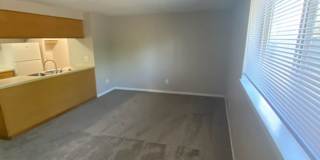 River Walk Apartments Gallery 105