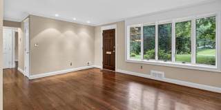 7614 WOODRIDGE Circle Gallery 6
