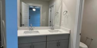 Desirable 3/2.5 Townhome Available Now! Gallery 25