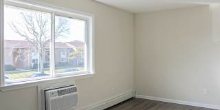 Edgewater East Gallery 3