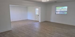 FOR RENT!!! SIMPLY STUNNING AND SPACIUS 3 BED 2 BATH SINGLE FAMILY HOME.. Gallery 6