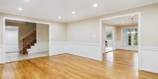 5 BR 4.5 BA home with inground heated pool and extensive hardscape! Gallery 23