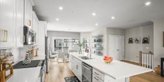 43756 TRANSIT Square Gallery 15