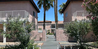SE Desert Inn and Eastern!! Townhouse with 2 parking Spaces!! Recent Remodel!! Gallery 1
