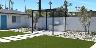 Palm Square Gallery 7