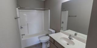 Large Duplex in Vanderveen Gallery 17