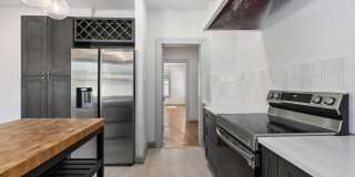 331 W ELSMERE PL 102 Gallery 31