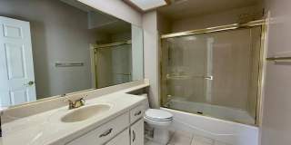 AVAILABLE NOW  ! LOVELY 3 Bedroom/ 2 Bathroom Home in Laguna De La Paz!****MOVE IN SPECIAL! 50% OFF ONE MONTHS RENT**** Gallery 8