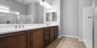 4 Bedroom + Den Single Family in Peoria Gallery 18