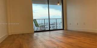 16751 NE 9th Ave Gallery 7