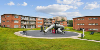 Belcrest Plaza Gallery 14