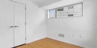 936 N LEITHGOW Street Gallery 16