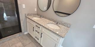 994 Seattle St Gallery 13