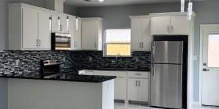 2417 Indian Creek Avenue Gallery 3