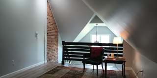 820 Kerr Street Gallery 16