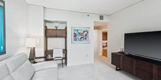13650 Marina Pointe Dr Gallery 20