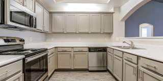 Ellery at Lake Sherwood Gallery 1