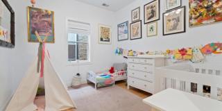 4532 N Damen Gallery 4