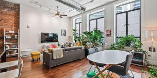 417 Vine Street Gallery 12
