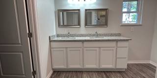 Beautiful Home on the Eastside! Gallery 14