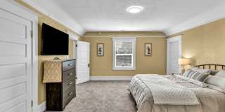 FULLY FURNISHED & BEAUTIFULLY REMODELED CLASSIC HOME NEAR UNR WITH UNBEATABLE I-80 ACCESS Gallery 22