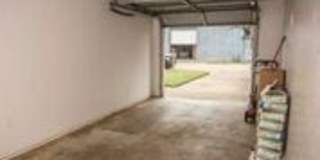 214 E 4th St Gallery 20