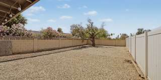 Beautifully Remodeled - Modern Duplex Gallery 29