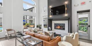 Hadley Midtown Gallery 6