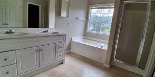 1031 Maple Leaf Drive Gallery 10
