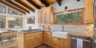 Mountain Modern Retreat- Seasonal Availability Mountain Modern Retreat- Seasonal Availability Gallery 12