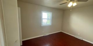 Beautiful 4 bed home Gallery 11