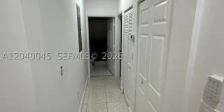 4273 NE 10th Ct Gallery 11