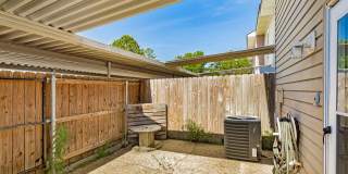 2 Bedroom Furnished Townhome off Jefferson Hwy| All Utilities Included|Community Pool| Long Term Rental Gallery 11