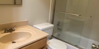Newark 4 beds 2 baths Single Family House with Big Lot - showing 7/15 Wed 5pm Gallery 12