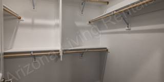 DON'T MISS THIS THREE BEDROOM TOWNHOUSE IN A PRIME LOCATION Gallery 20