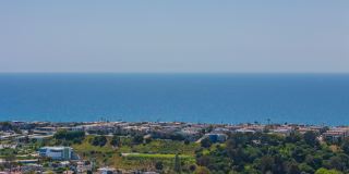 Zen House | Award-Winning Architectural Lease in Manhattan Beach Gallery 51