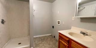 For Rent: 2401 S Mulberry St. 2 Bedroom 1 Bathroom Home Coming Soon! New Flooring! Gallery 9